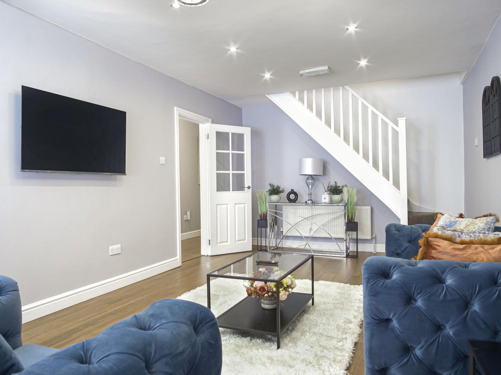 Luxe 5 Bed Bungalow In Snodland, Medway, Kent Exterior photo